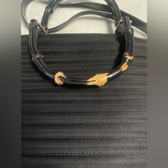 GUCCI Bamboo Black Textured Canvas 2 Way Shoulder / Crossbody - Picture 4 of 17